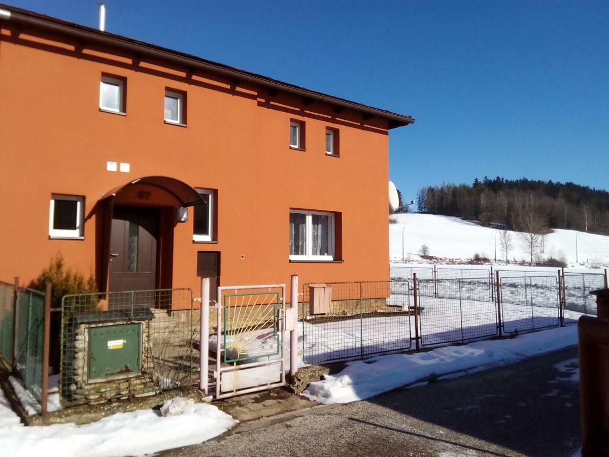 Ubytovani 67 Villa Kuncice nad Labem Exterior photo